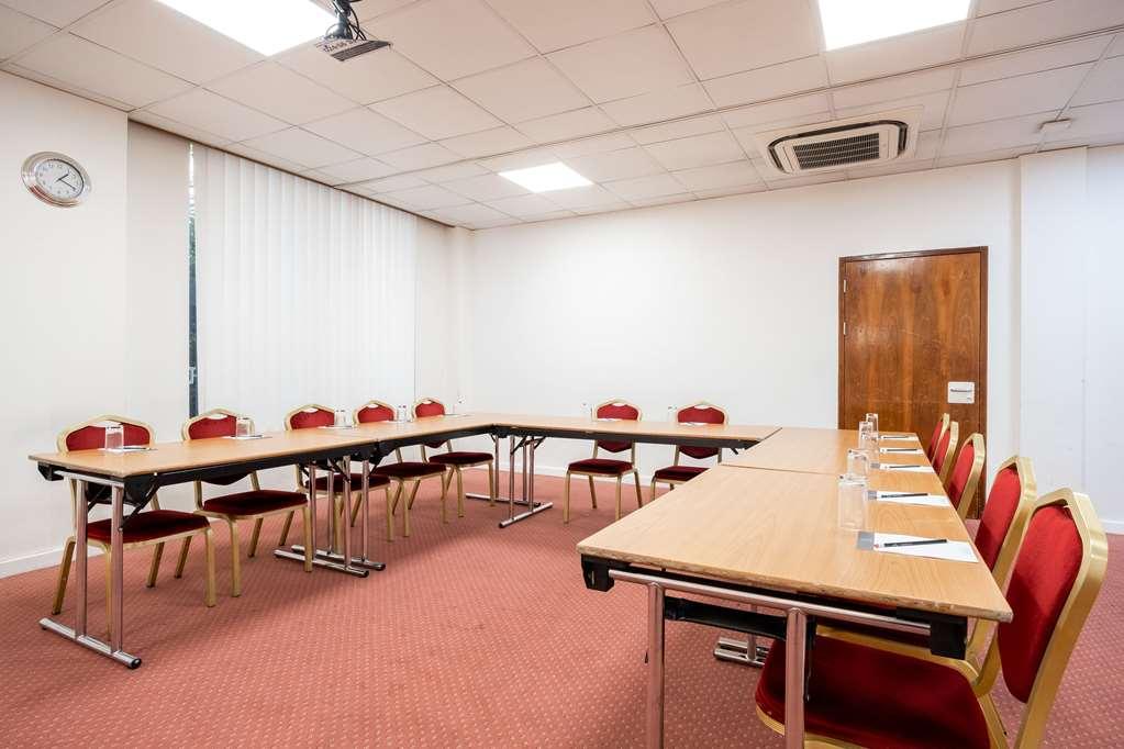 Clarion Croydon Park Hotel Екстер'єр фото