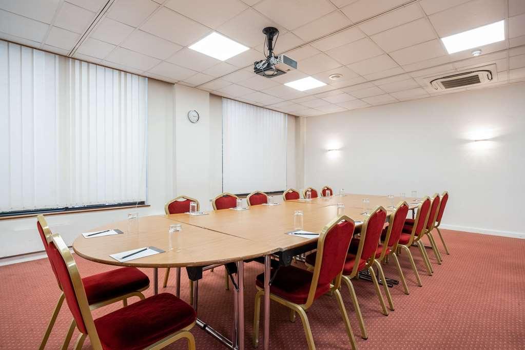Clarion Croydon Park Hotel Зручності фото