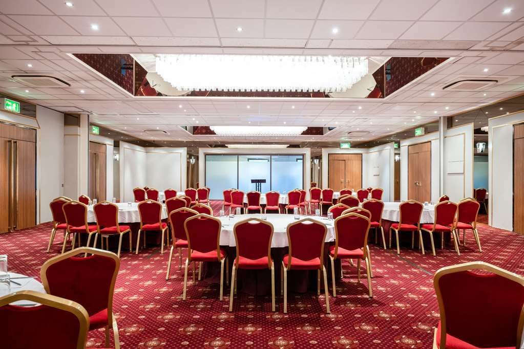 Clarion Croydon Park Hotel Зручності фото
